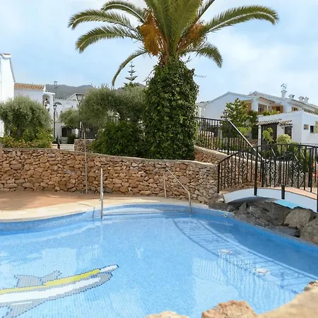 Right By The Pool Area In Capistrano Village! * Nerja