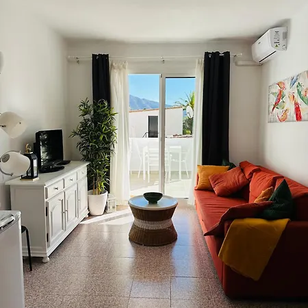 Apartment Right By The Pool Area In Capistrano Village!